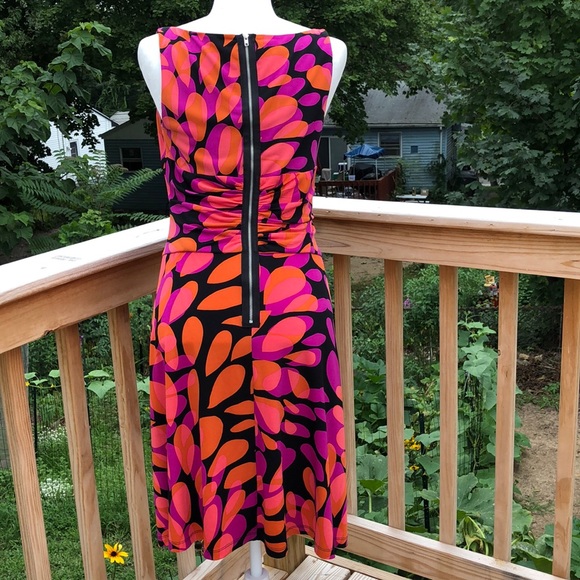 Maggy London Multicolor vneck dress - Picture 4 of 4